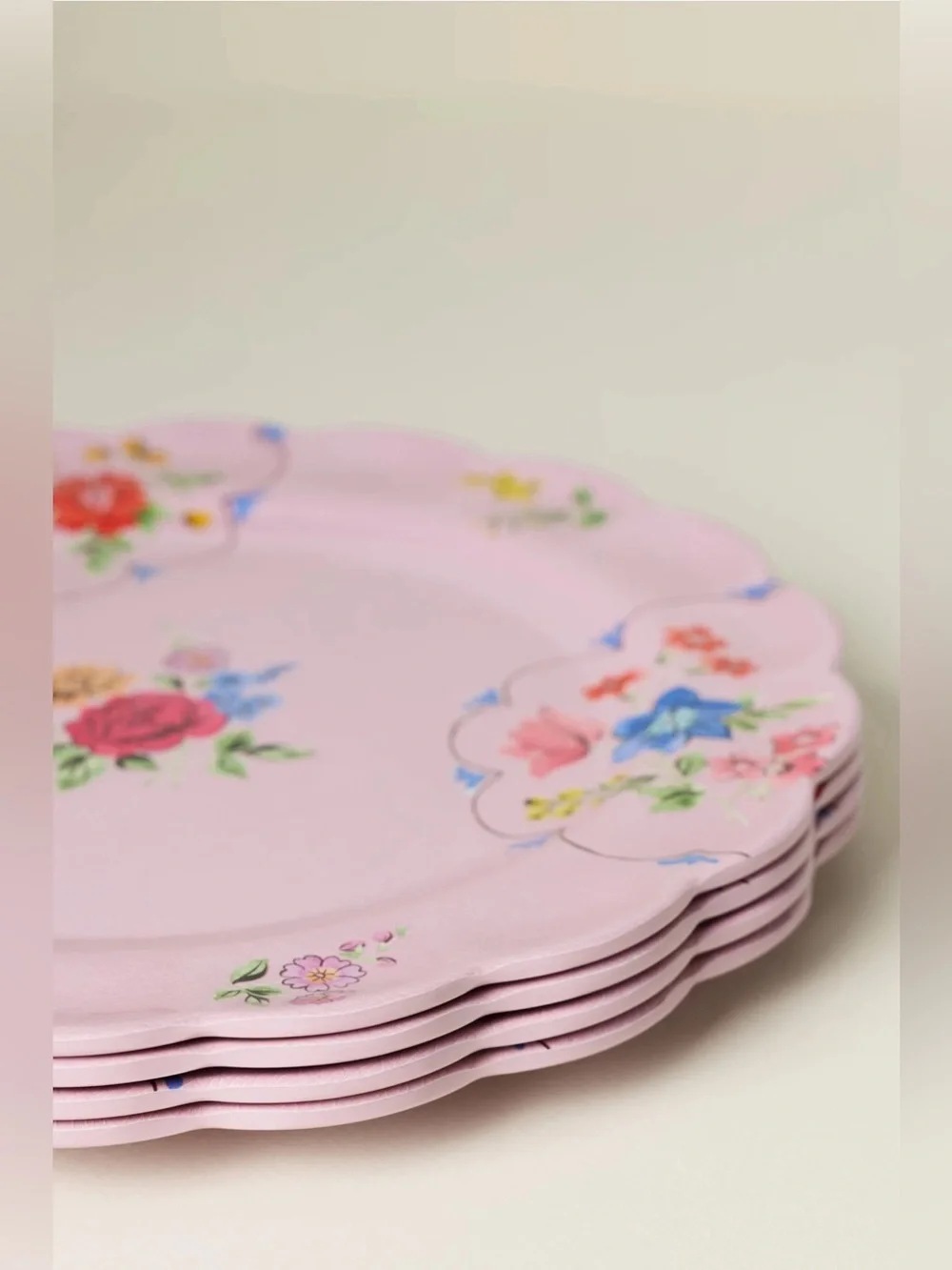 NEW Anthropologie Annette Floral Melamine Dinner Plates, Set of 4, Lilac Ice